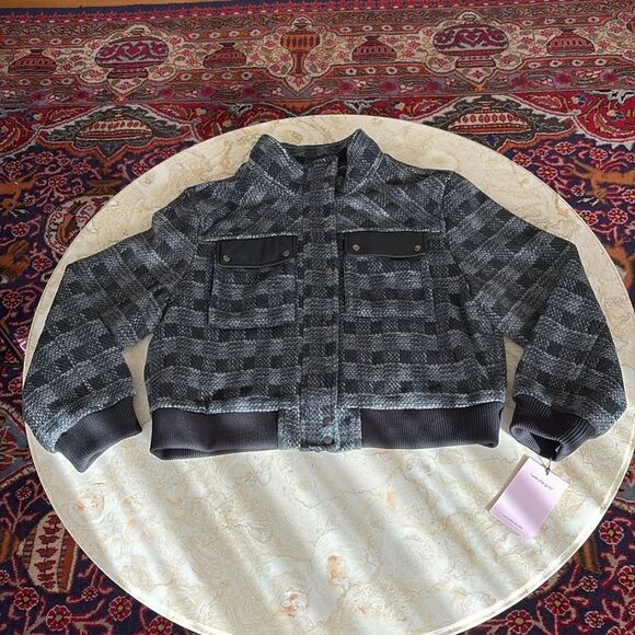 NWT Avec Les Filles Black & Grey Plaid Cropped Bomber Jacket - Picture 9 of 15